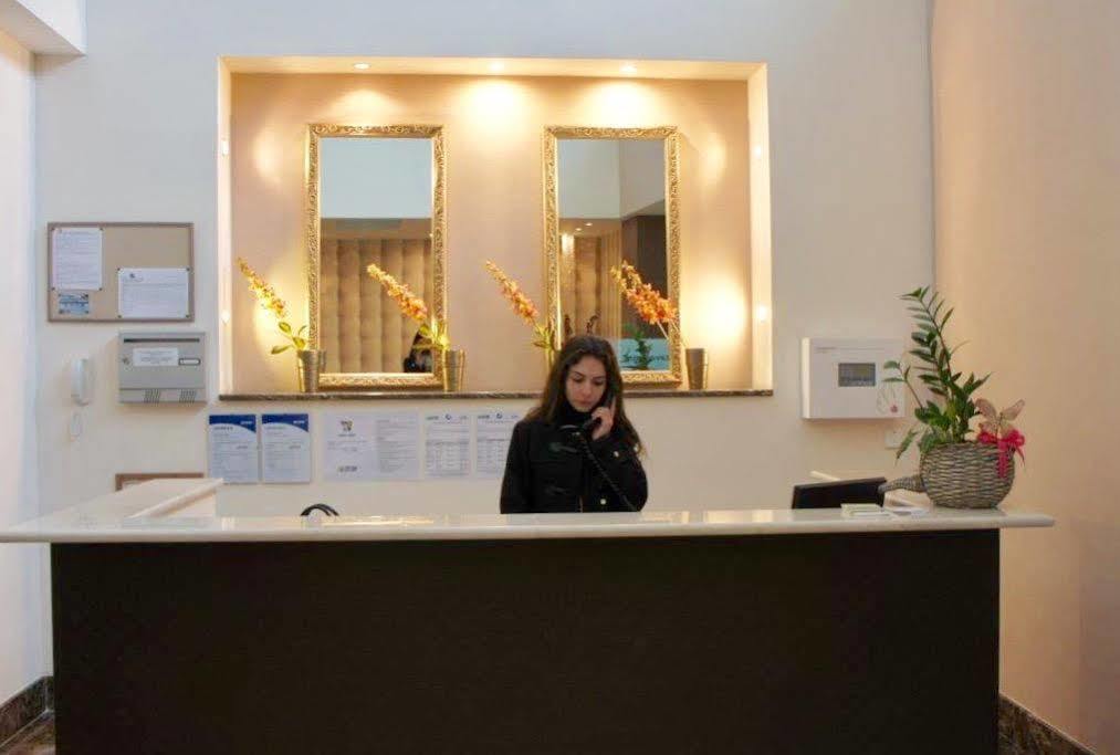 Zavos Marathon Beach Apartments Limassol Extérieur photo
