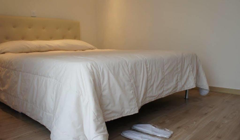 Zavos Marathon Beach Apartments Limassol Extérieur photo